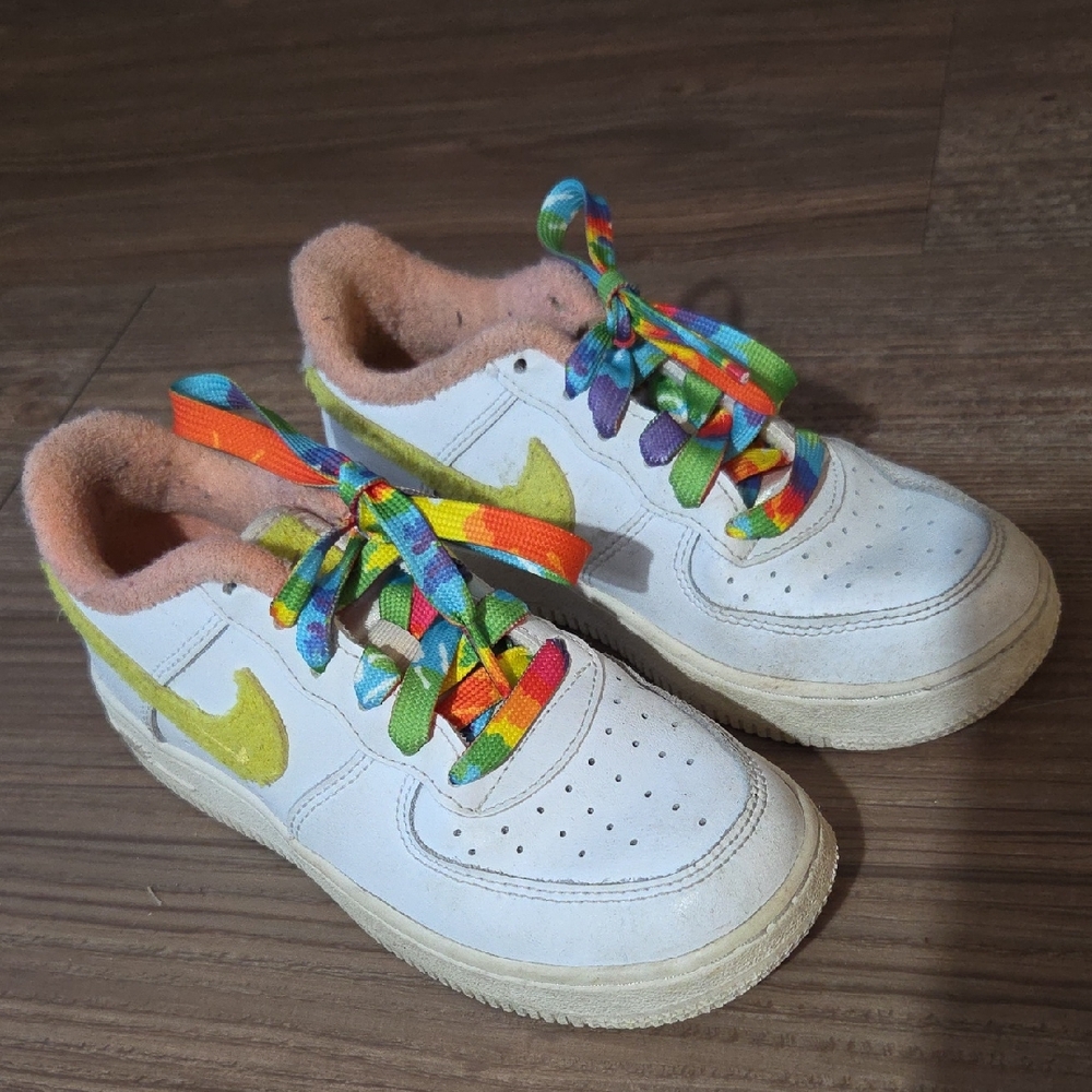 Girls Nike Air Force 1 Shoes